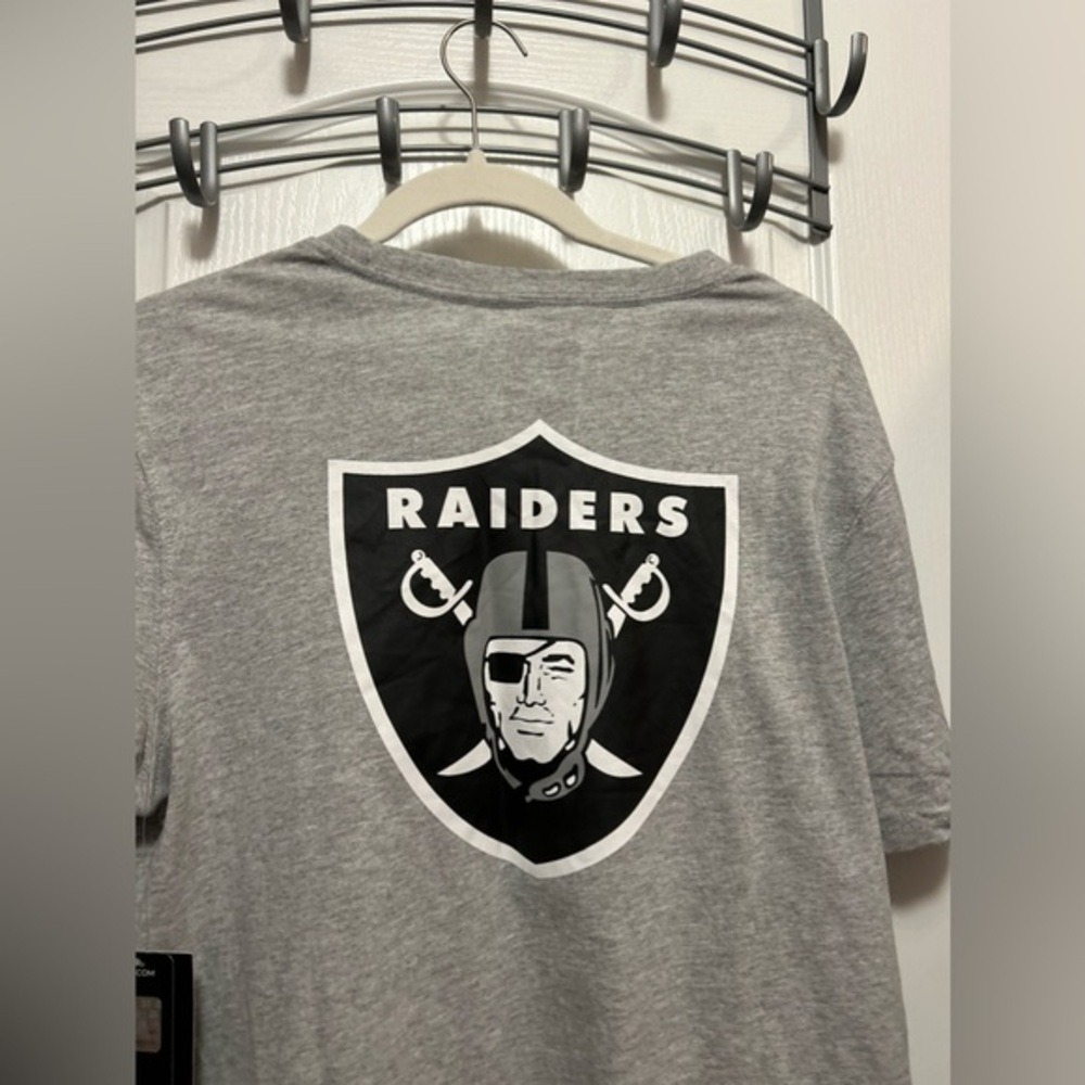 NFL Mens M Gray Las Vegas Raiders Football Double Sided Graphic Tee NWT 2020 - Picture 13 of 13